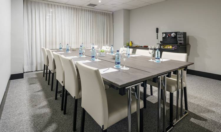 Sala Aula Hotel ILUNION Bilbao Bilbao Sala Aula Hotel ILUNION Bilbao Bilbao